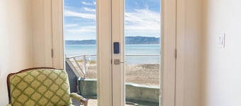 New Construction! North Bear Lake Beach House - 6 bed, 6 bath