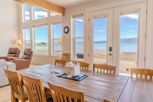 New Construction! North Bear Lake Beach House - 6 bed, 6 bath