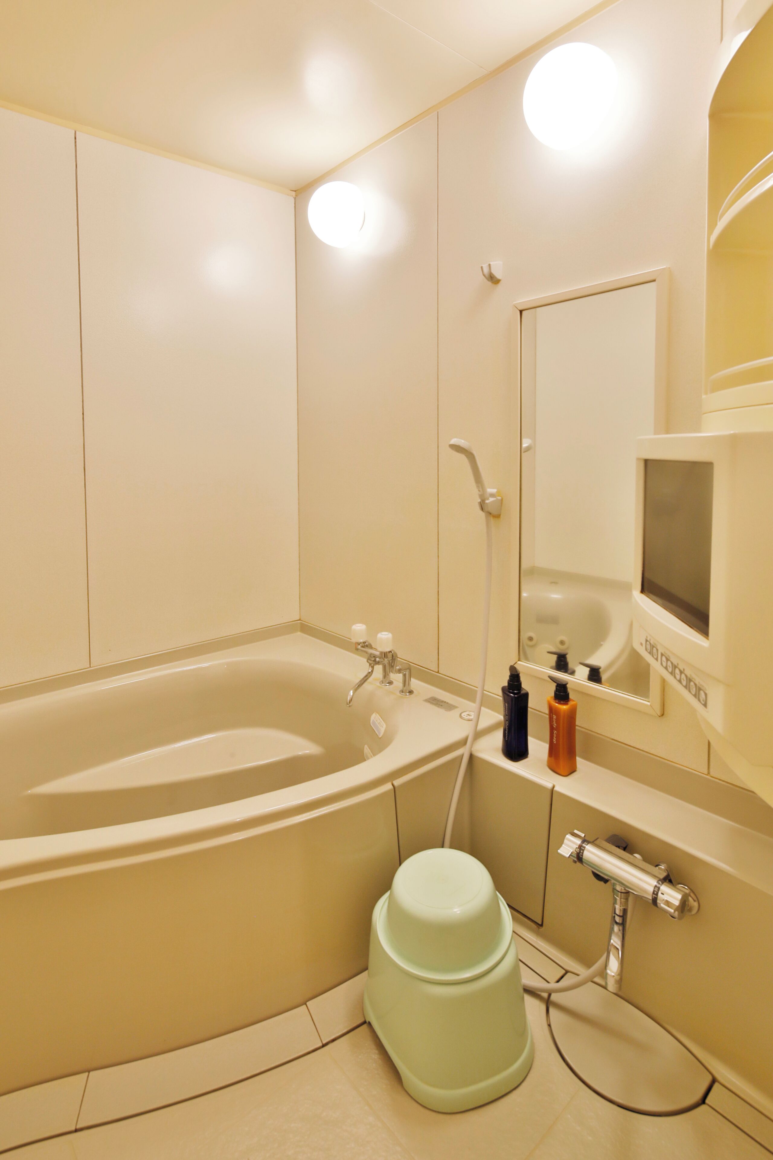 Free toiletries, hair dryer, bidet, towels