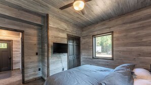 Unclassified image, 2 of 14, button - The Kawishiwi Lakeview Cabin with Private Sauna (Ely)