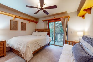 3 quartos, ferros/tábuas de passar roupa, acesso à internet