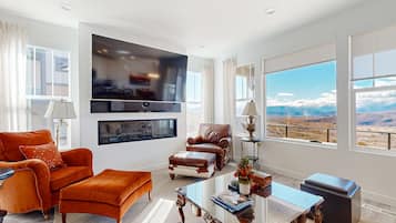 TV, fireplace, DVD player