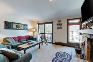 TV, fireplace, foosball, table tennis