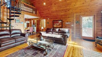 TV, fireplace, DVD player