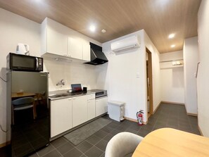 Private kitchen - ONIGASHIMA II [2 min. walk from Johoku Koen-do Station] Stay as if you were living in a comfortable house. 1 person 5,000 yen (大阪市都島区大東町2丁目)