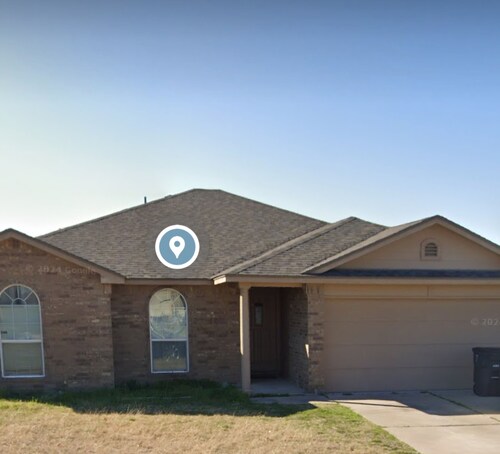 Charming 4-bedroom bungalow with AC and WiFi in lovely Killeen