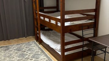 9 bedrooms, WiFi, bed sheets