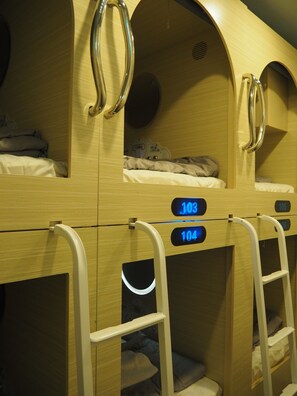 Family Shared Dormitory, Berbilang Katil, Shared Bathroom | Wi-fi percuma 