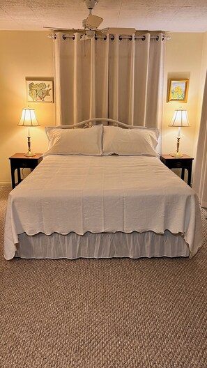 1 habitación, tabla de planchar con plancha, wifi gratis y ropa de cama 