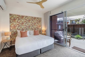 3 bedrooms, desk, iron/ironing board, WiFi