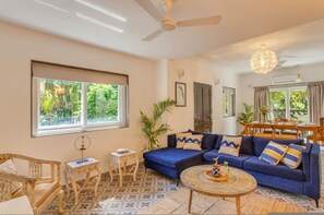 Villa | 4 bedrooms - 4BR Villa With Pool 10 Mins From Calangute Beach (Calangute)