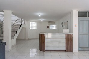 Reception - Hotel O Teluk Betung Near Bank Indonesia Formerly Wisma Pmi (Bandar Lampung)