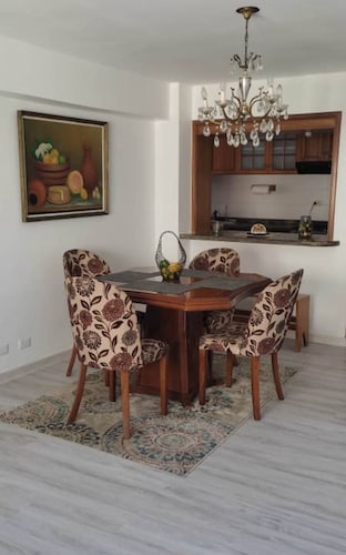 Charming 2-bedroom apartment in brilliant Caracas with AC, fitness room, WiFi