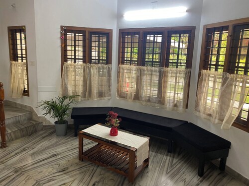 3BHK independent villa, 5 minutes  to Lulu Mall at Edappally, Kochi, Kerala