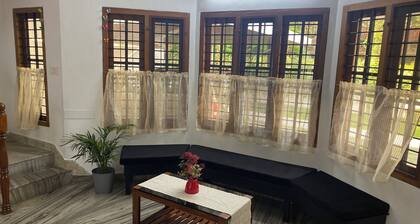 3BHK independent villa, 5 minutes to Lulu Mall at Edappally, Kochi, Kerala