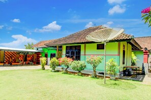 Front of property - Capital O 94226 Kubu Mesari (Pemuteran)