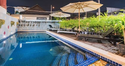 VPlus Hotel