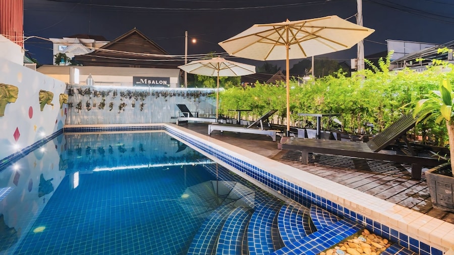 VPlus Hotel