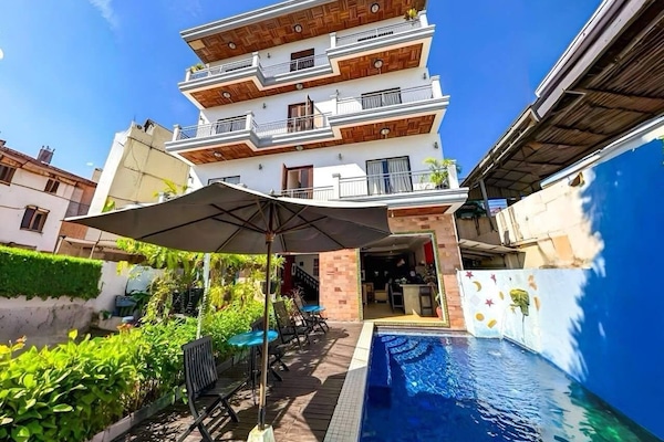 Fachada da propriedade