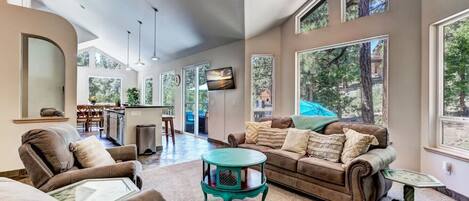 Fernseher, Kamin, Videospiele