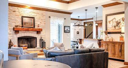 Peaceful Luxurious Ranch Family Reunion