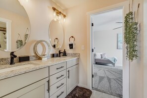 Bathroom - Black Forest Resort (Colorado Springs)
