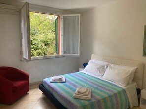1 室のベッドルーム、アイロン / アイロン台、WiFi、ベッドシーツ