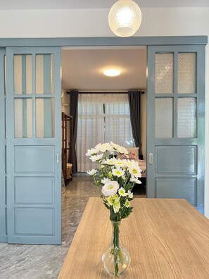 Couette en duvet d'oie, minibar, bureau