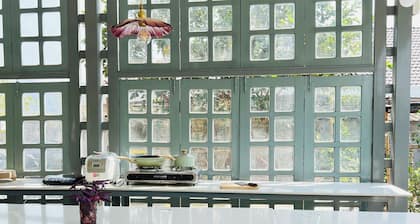 Garden House Rice Field and Mountain View