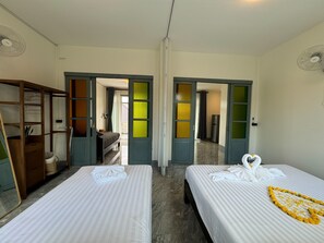 Forget me nots Mountain View | Dúnsængur, míníbar, skrifborð, vinnuaðstaða fyrir fartölvur