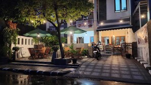 AccĂšs au Wi-Fi (inclus), literie fournie