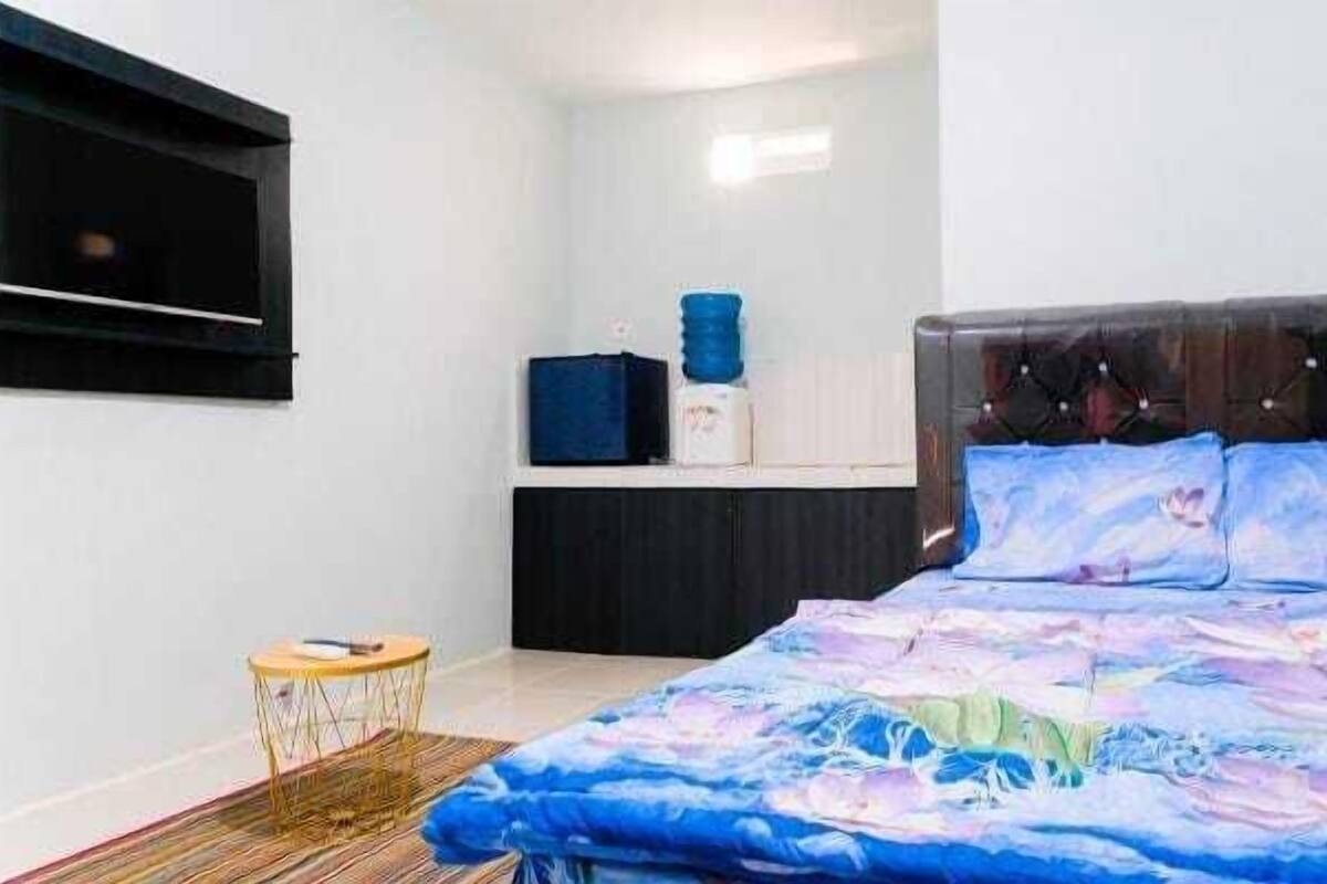 Kamar Double Standar | Wi-Fi gratis dan seprai linen