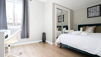 2 bedrooms, iron/ironing board, WiFi, bed sheets