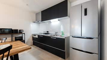House | Private kitchen | Electric kettle, toaster