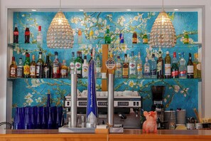 Bar (en el alojamiento)