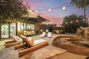 Terrace/patio - SolaNova Designer Retreat | Spa Pool & Movie Room (Scottsdale)
