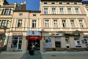 Exterior - Apartment Close to Old Town by Renters (Poznan)
