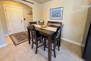 Dining - Inviting Family Townhome in Driggs, near Targhee (Driggs)