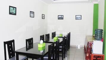 Café da manhã continental grátis todos os dias