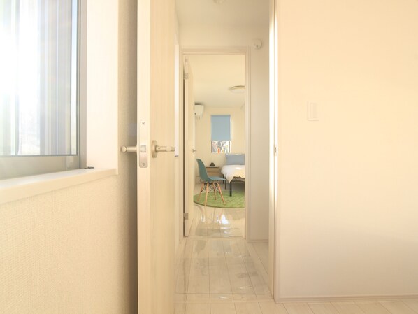 3 chambres, bureau, Wi-Fi gratuit, draps fournis