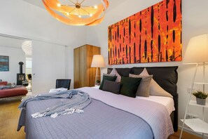 2 bedrooms, desk, iron/ironing board, travel cot - Art and Soul Penthouse - First row on the water, rooftop terrace, beach chair (Olpenitz)