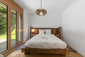 3 quartos, Wi-Fi de cortesia, roupa de cama