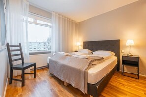 全景頂樓客房 | 熨斗/熨衣板、免費無線上網、床單