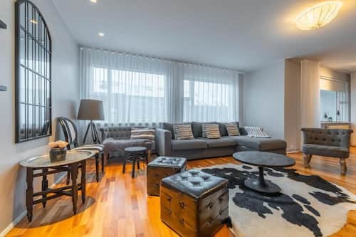 Appartement Penthouse panoramique | Aire de séjour | Téléviseur à écran plat de 20 po avec télévision par câble, téléviseur
