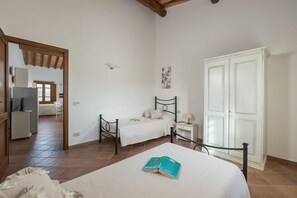 2 Schlafzimmer, Bügeleisen/Bügelbrett, WLAN, Bettwäsche