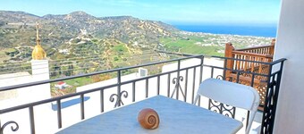 Skyros BnB Little Horse in Skyros Town