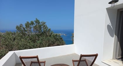 Skyros BnB Anna House in Brooke