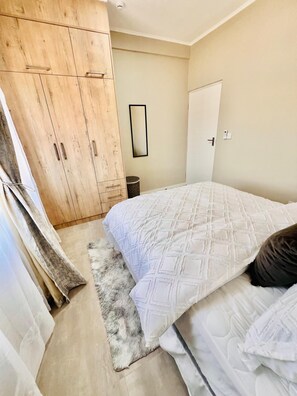 1 chambre, fer et planche Ă repasser, Wi-Fi, literie fournie