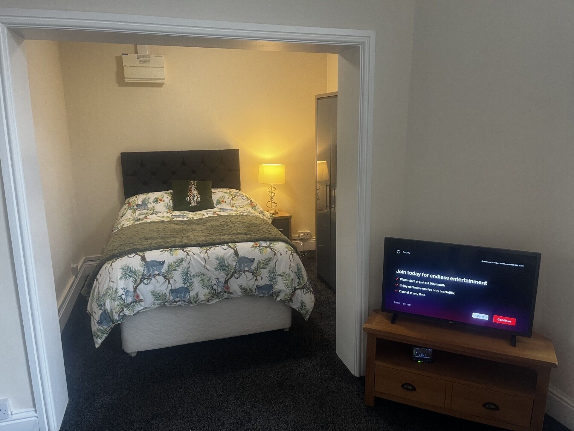 1 bedroom, iron/ironing board, WiFi, bed sheets