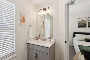 Haartrockner, Toilettenpapier